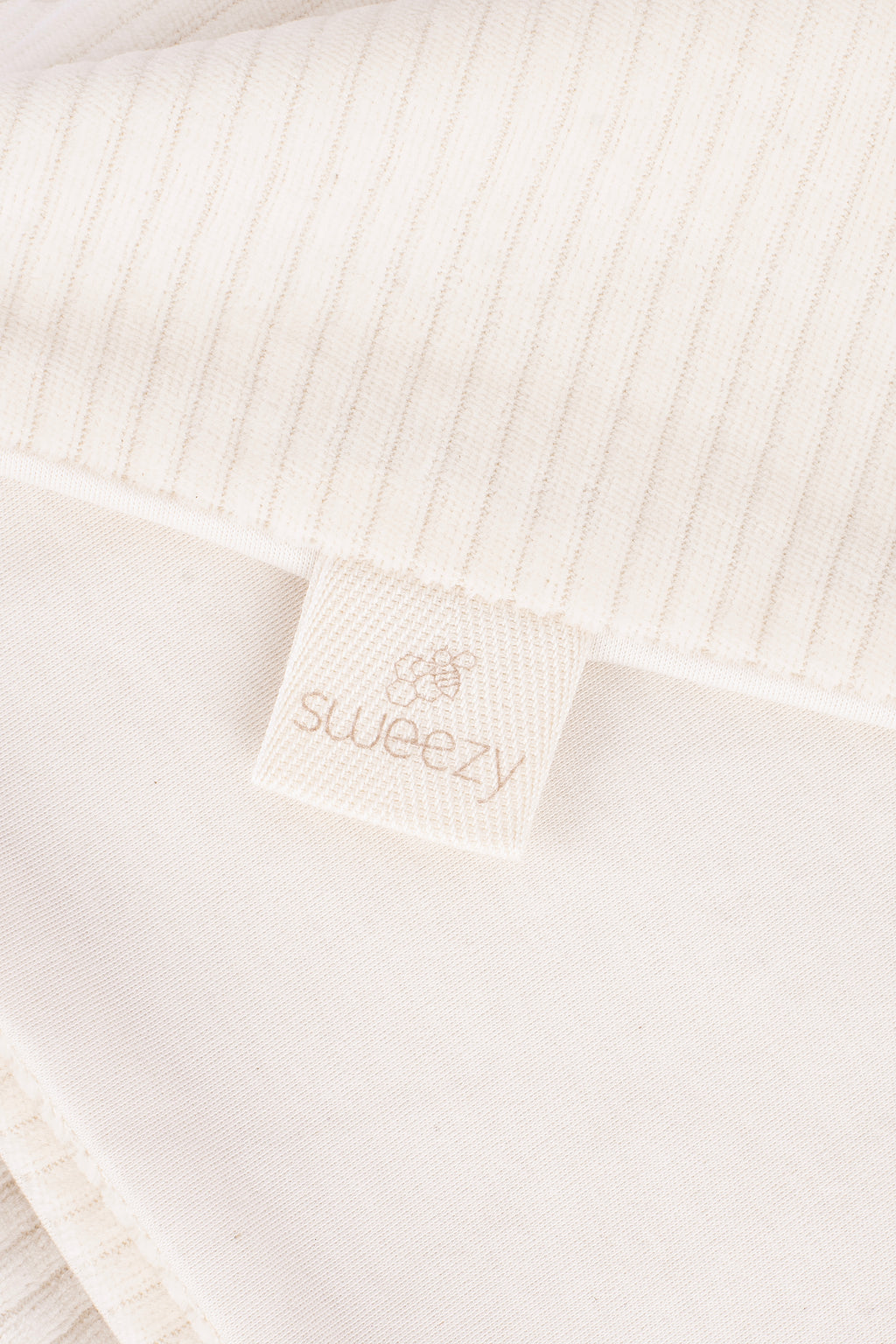 SOFT BEE BLANKET